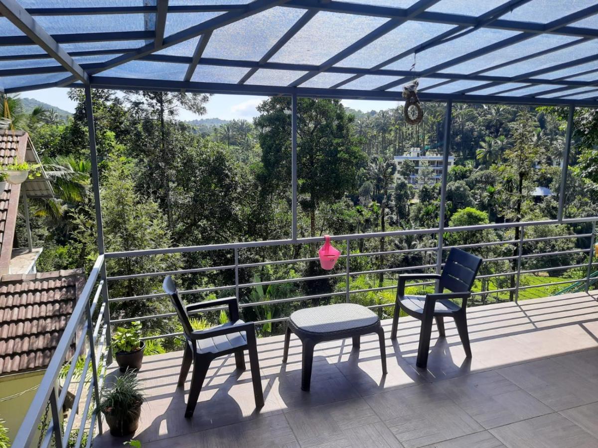 Letstay Vythiri Hill Palace Eksteriør bilde