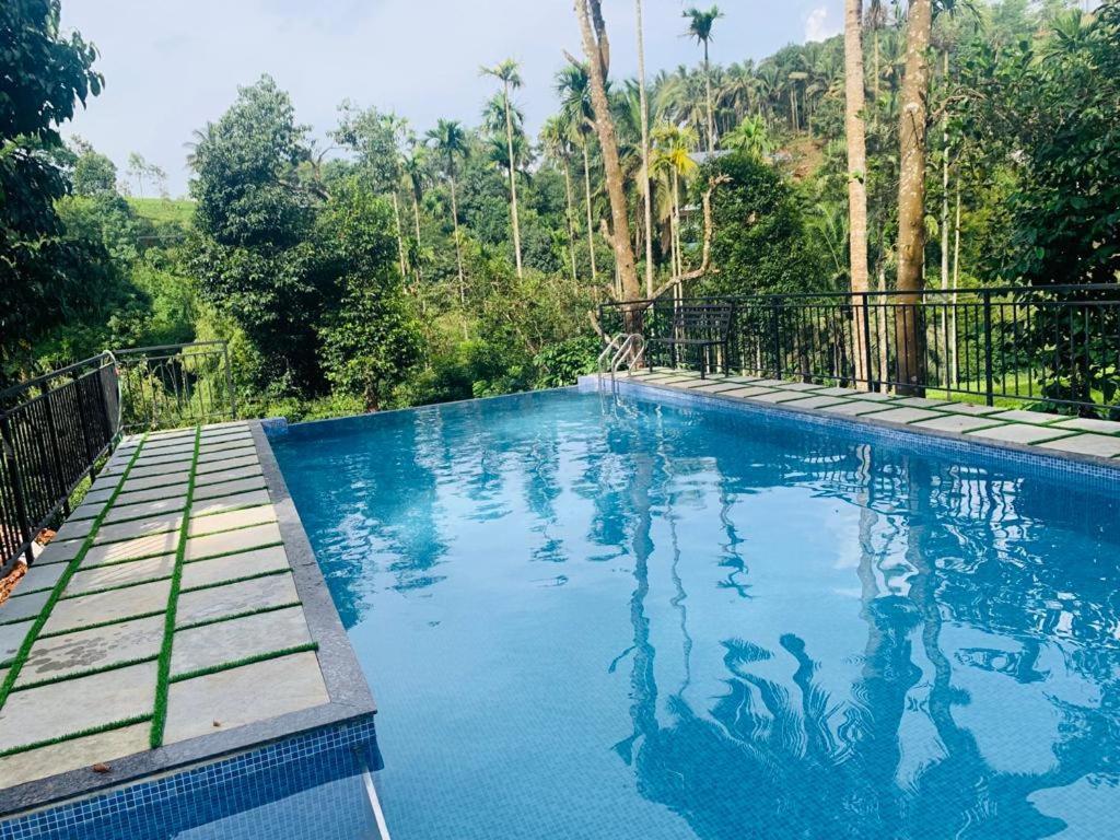 Letstay Vythiri Hill Palace Eksteriør bilde
