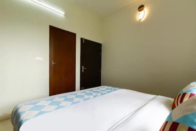 Letstay Vythiri Hill Palace Rom bilde