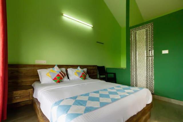 Letstay Vythiri Hill Palace Rom bilde